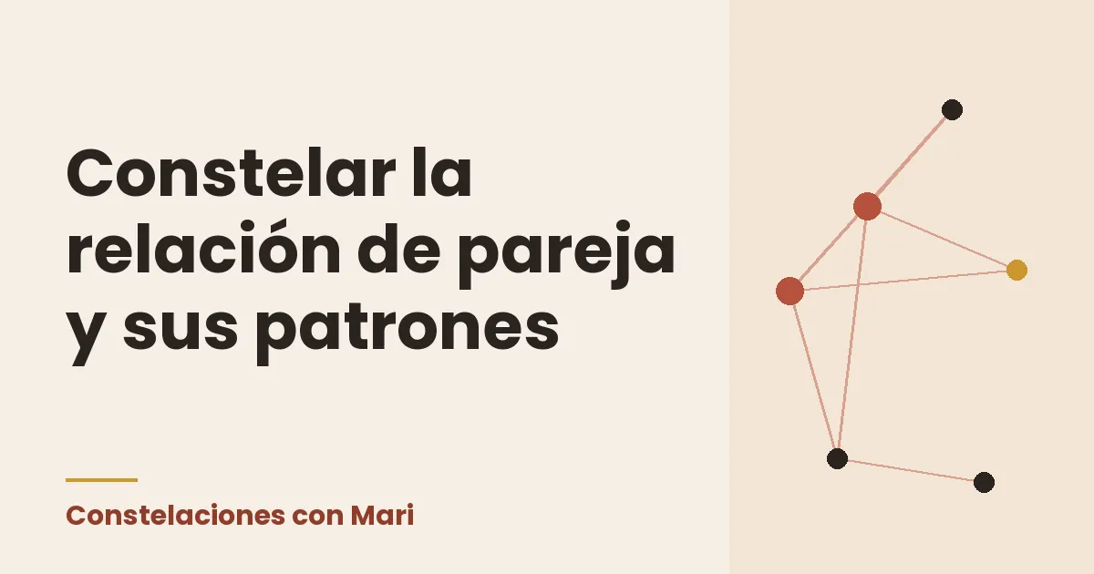 Dos pares de zapatos junto a la puerta de una casa, uno de hombre y uno de mujer, puestos en direcciones un poco distintas